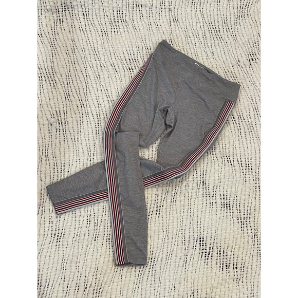 Forever 21 Pants - Forever 21 Grey Active Leggings Size Small
